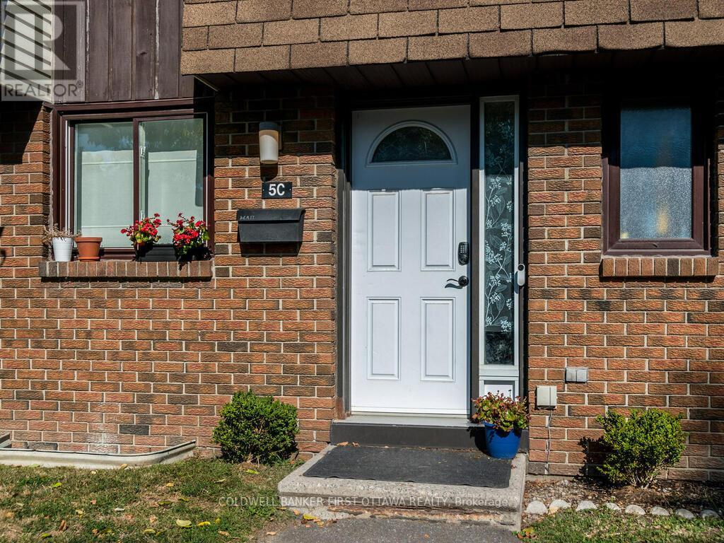 5c Woodvale Green