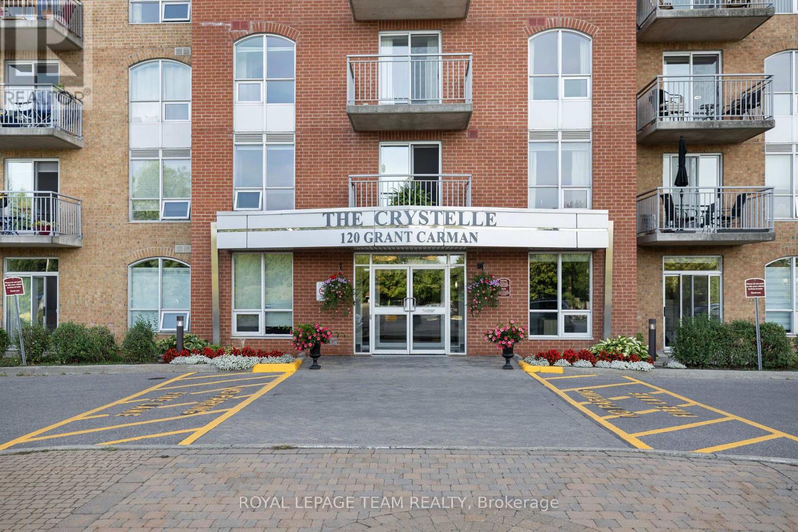 901 - 120 Grant Carman Drive