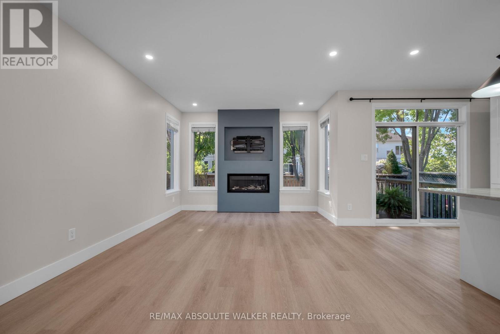 88 Maple Stand Way
