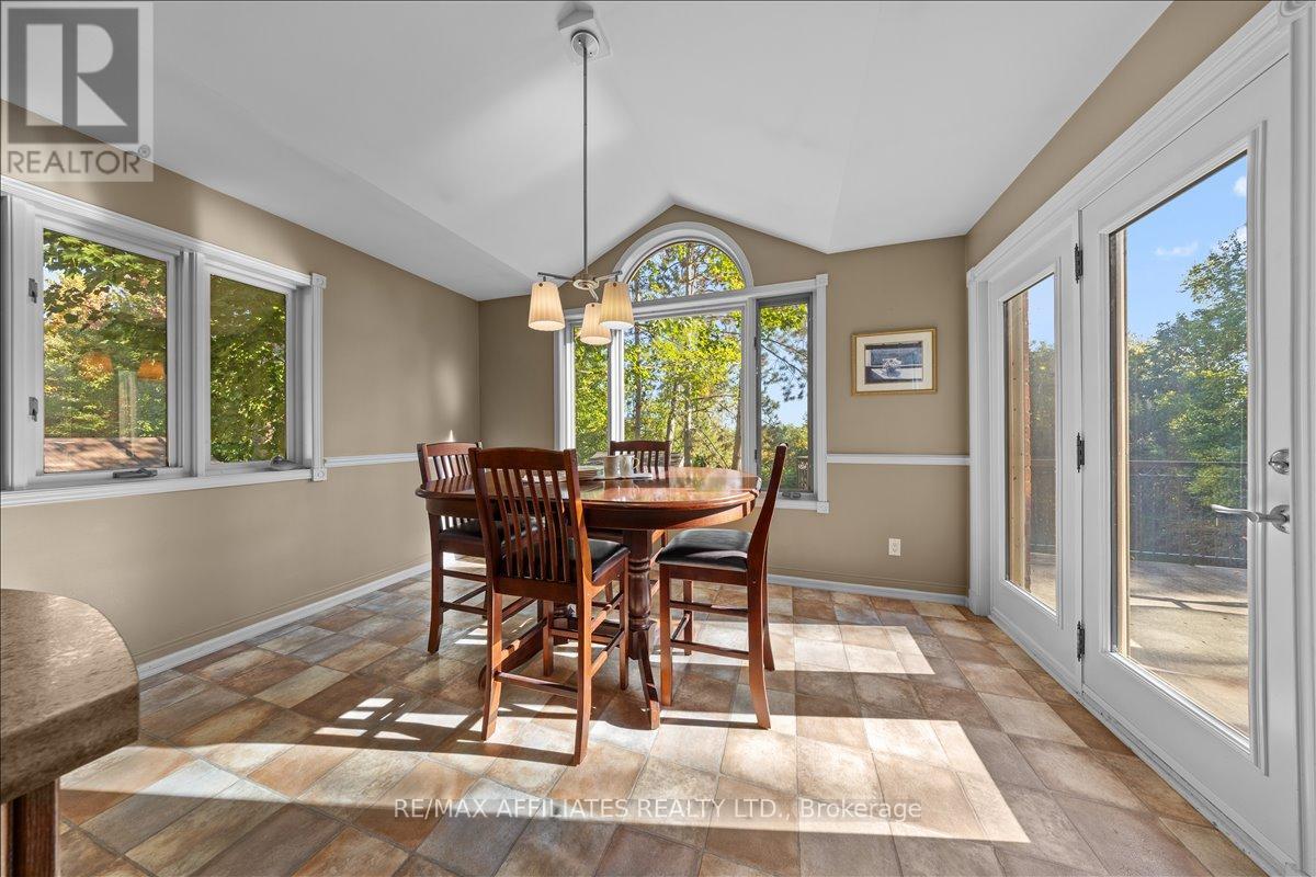 1266 Barnwell Crescent