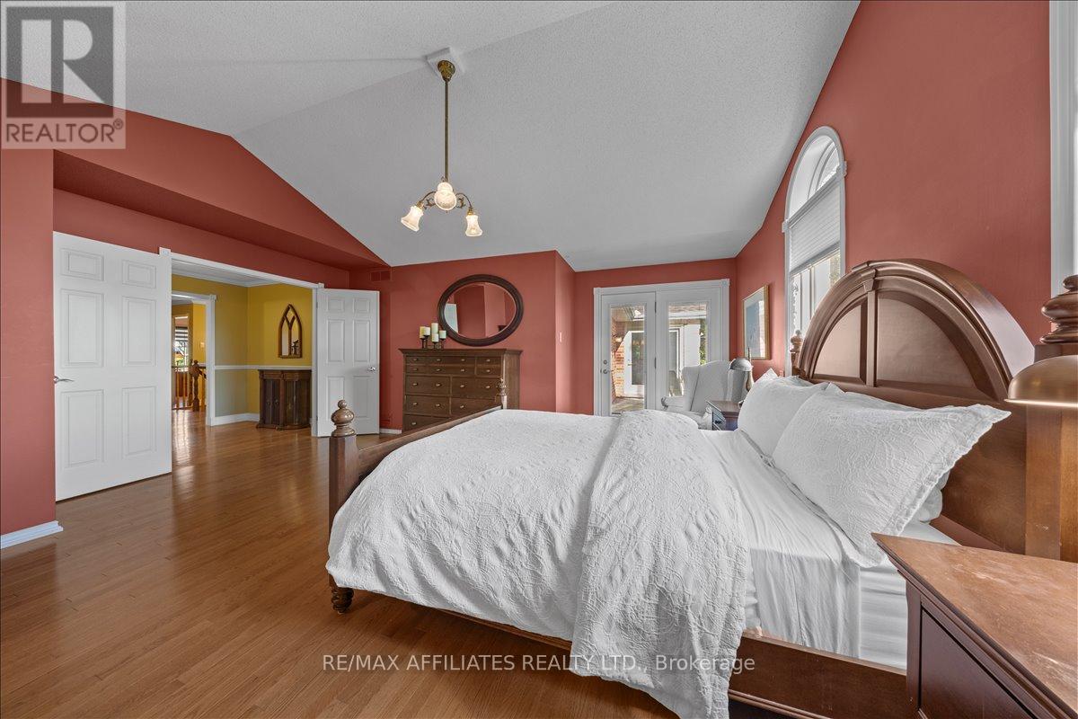 1266 Barnwell Crescent