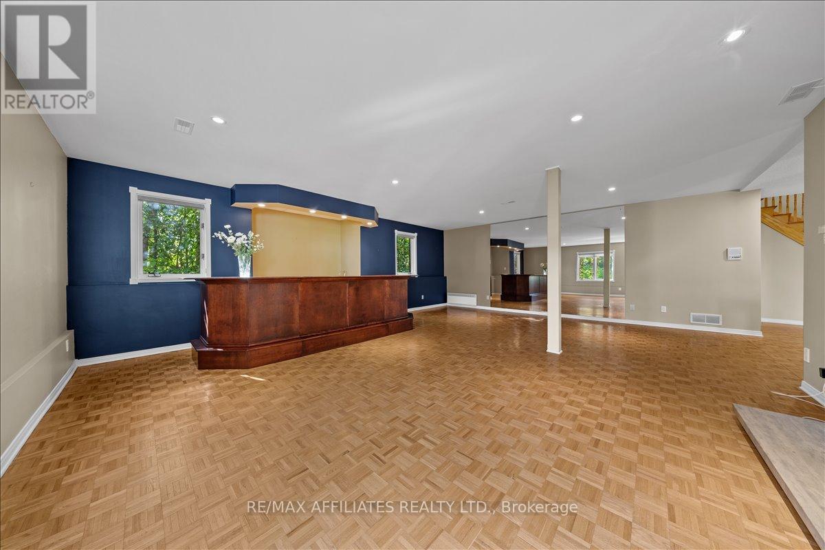 1266 Barnwell Crescent