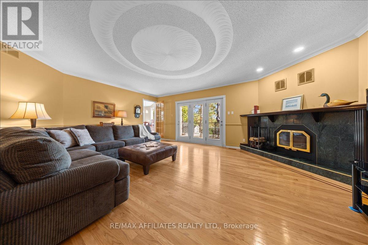 1266 Barnwell Crescent