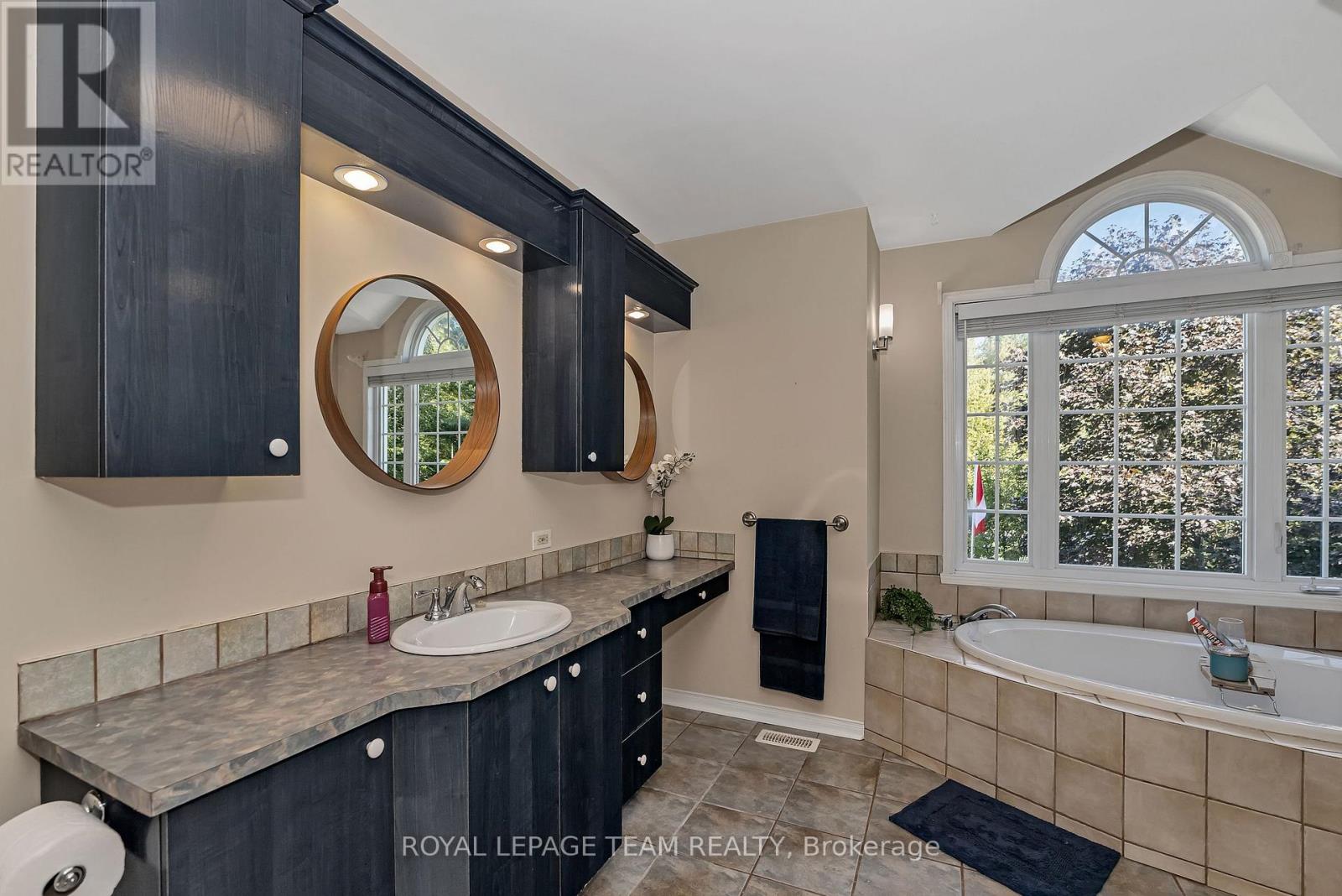 154 Cardinal Crescent
