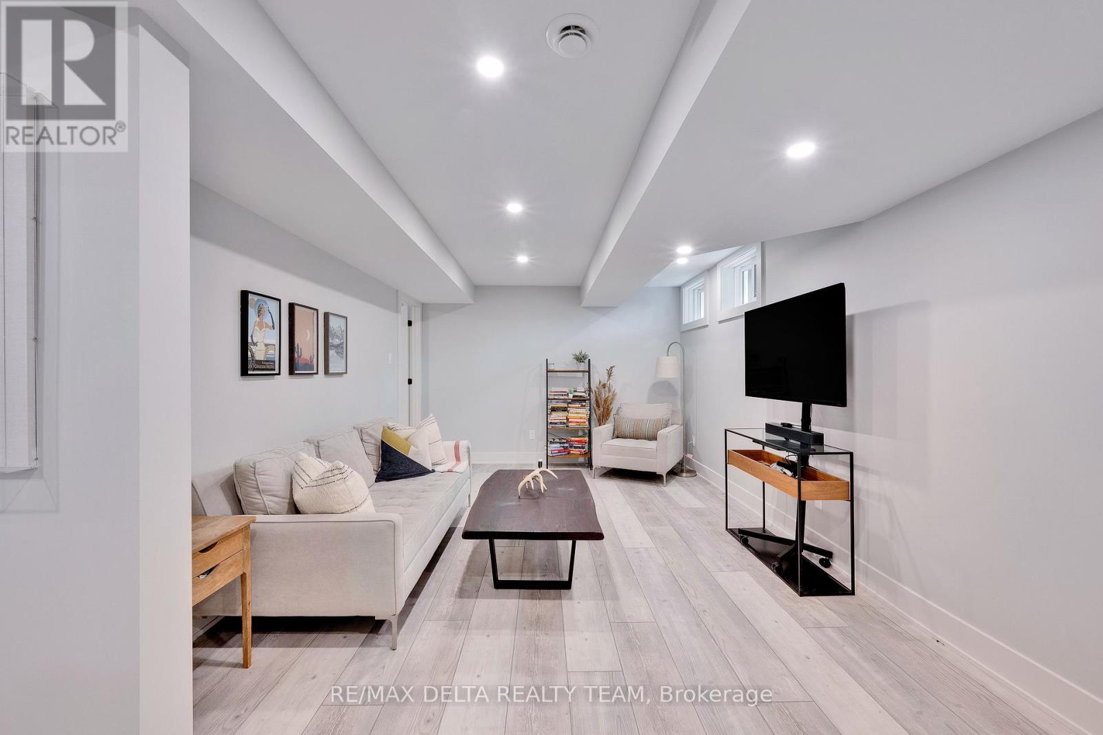 2556 Gravelle Crescent
