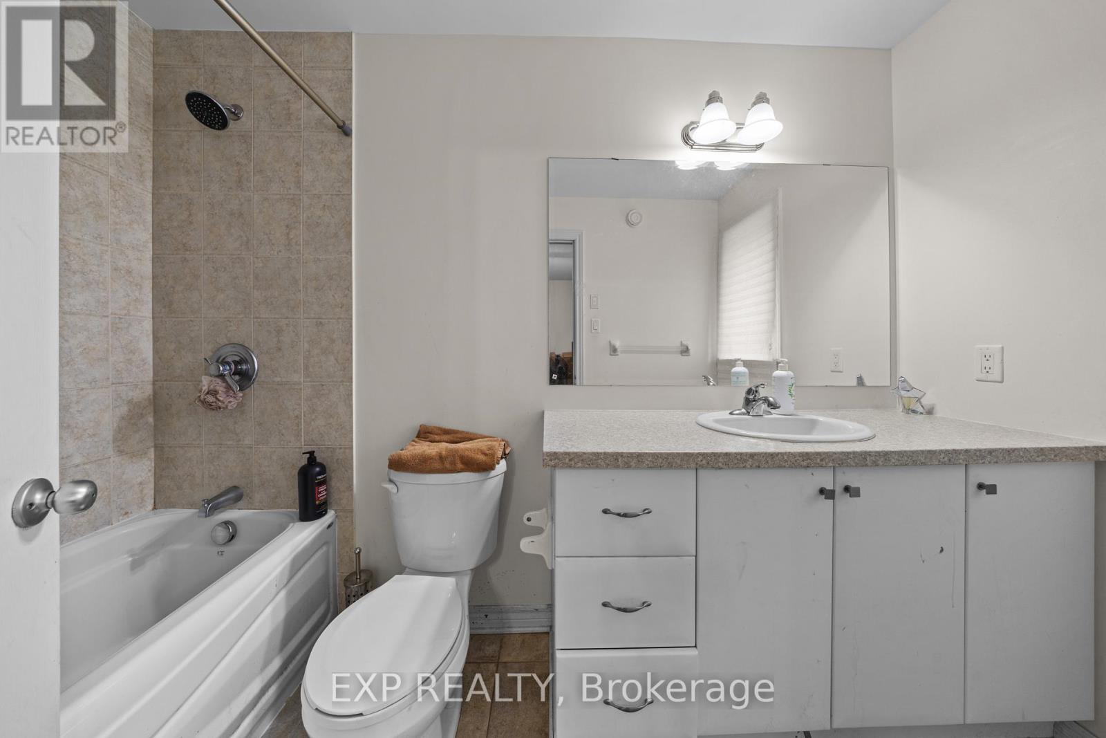 121 Daglan Crescent