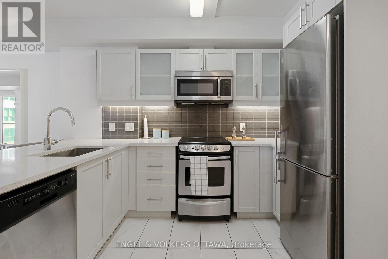 707 - 195 Besserer Street