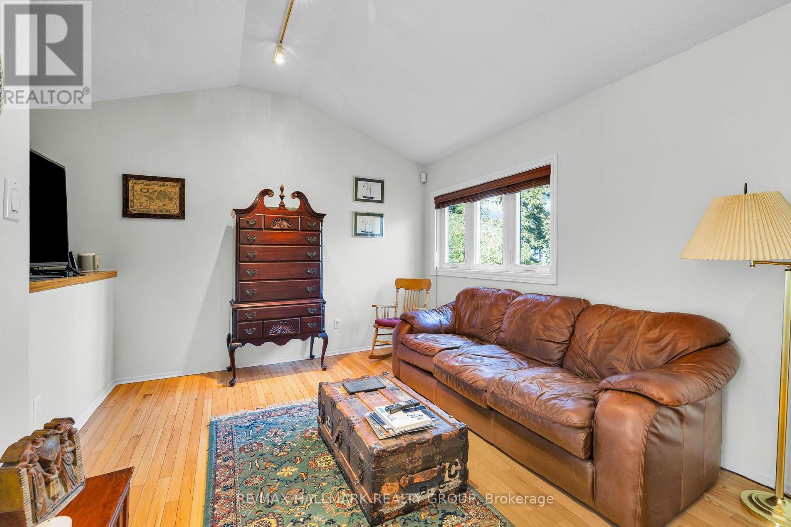 1 - 60 Greenfield Avenue