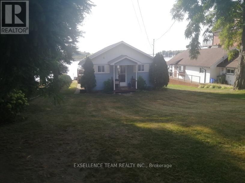 6803 St. Louis Point Road S