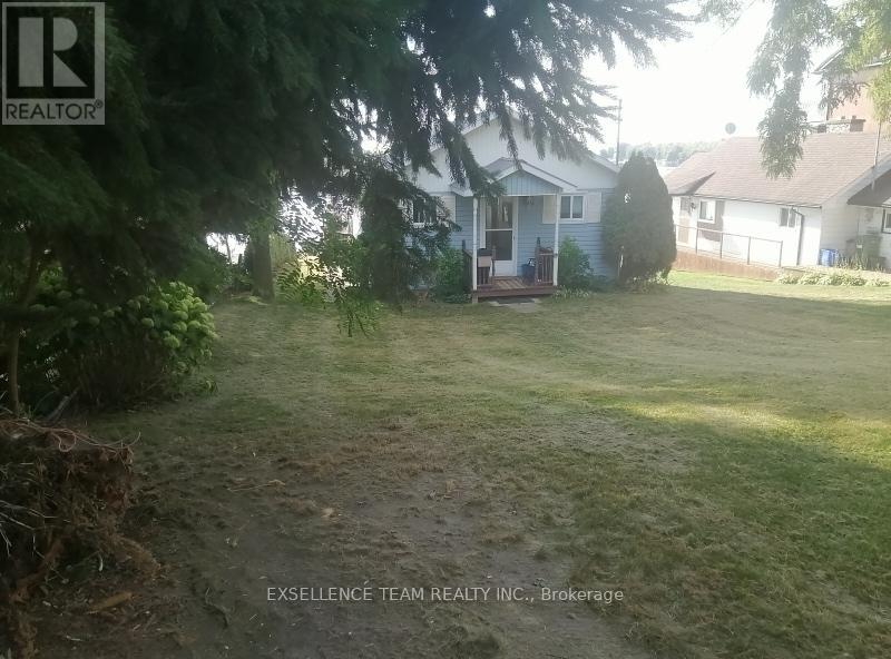 6803 St. Louis Point Road S