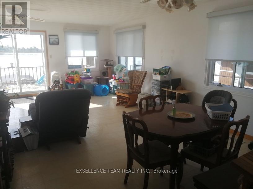 6803 St. Louis Point Road S