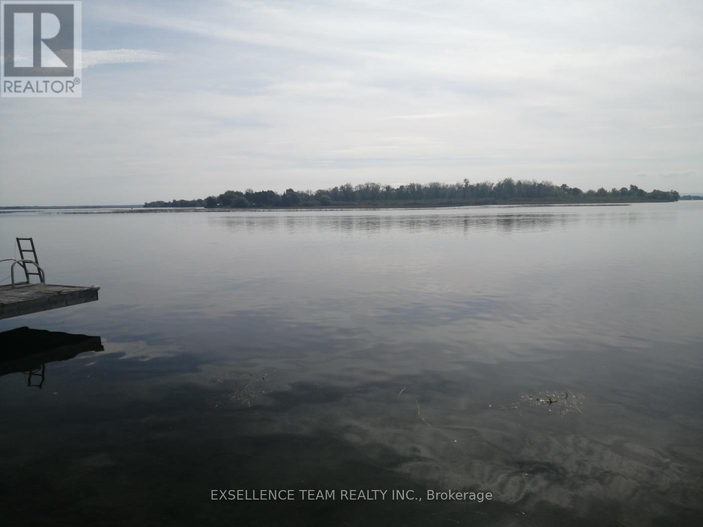 6803 St. Louis Point Road S