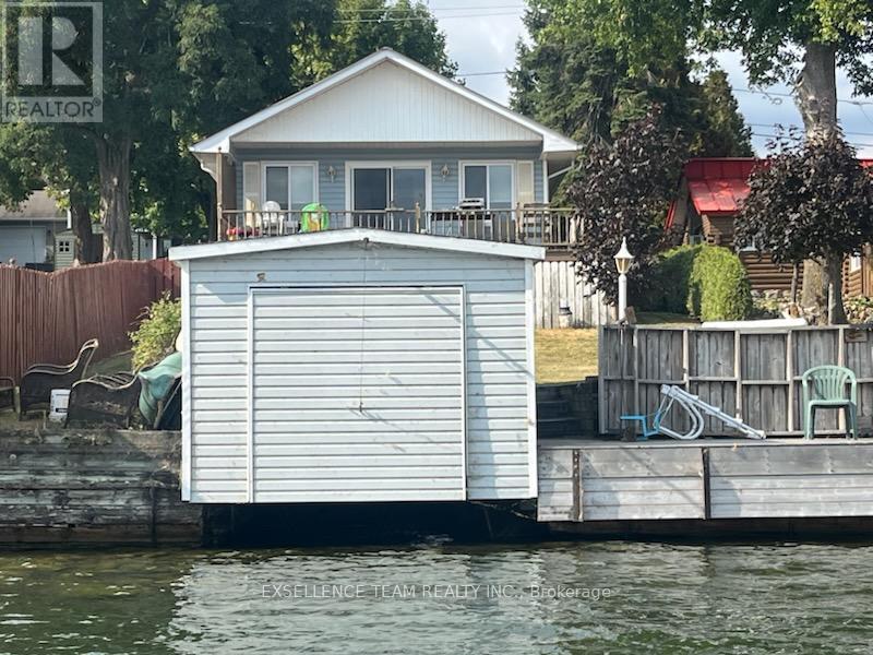 6803 St. Louis Point Road S