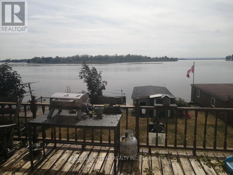 6803 St. Louis Point Road S