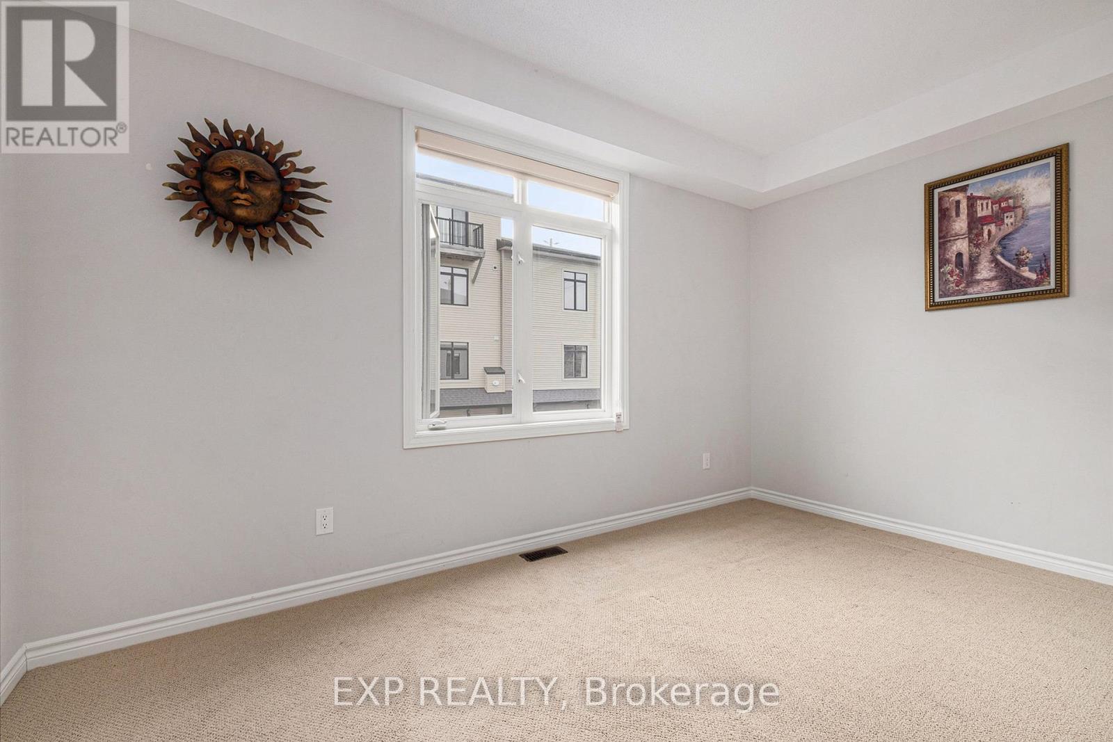 274 Pembina Private