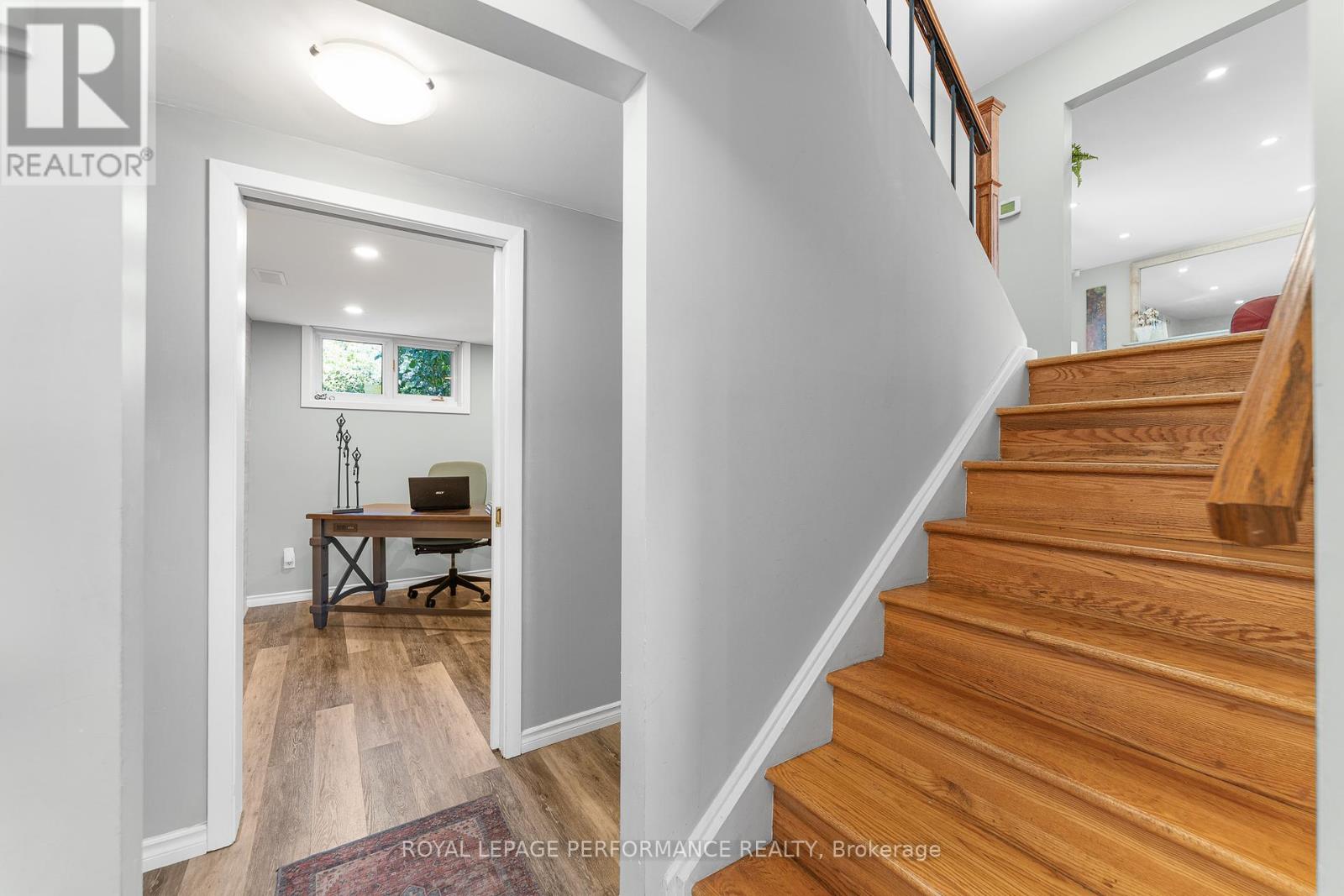 1044 Cromwell Drive