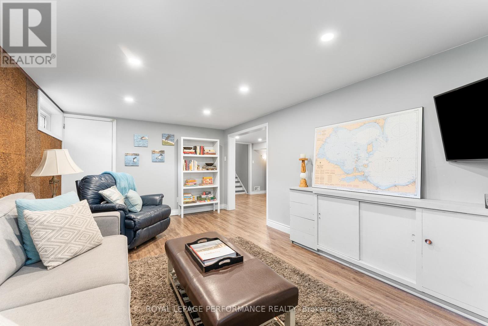 1044 Cromwell Drive