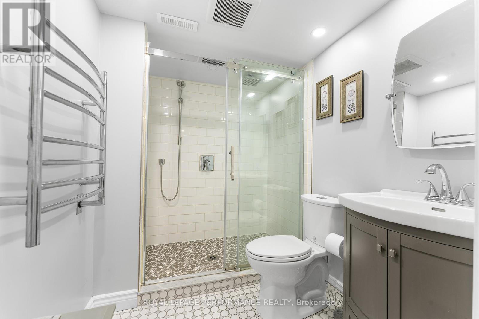 1044 Cromwell Drive