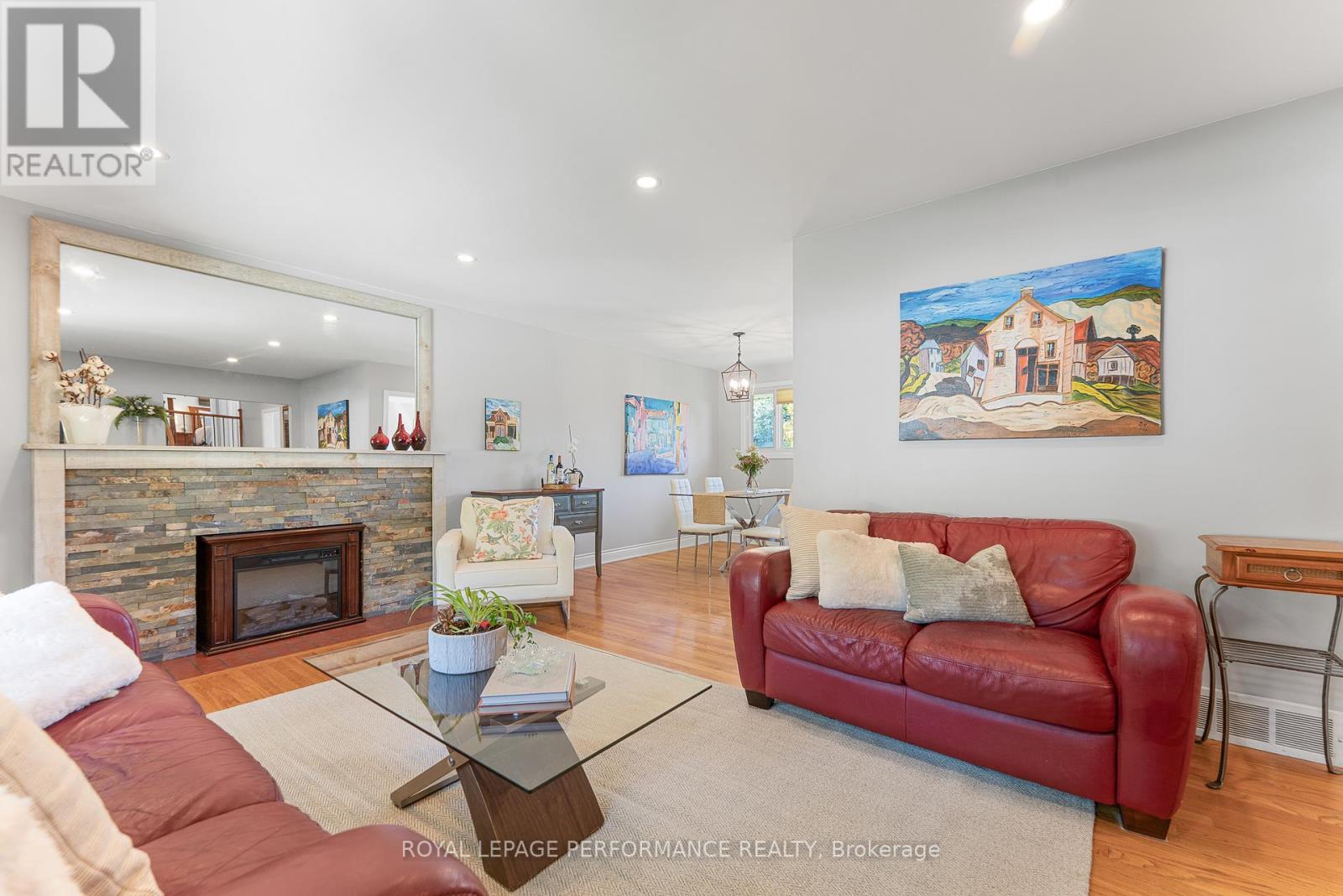 1044 Cromwell Drive