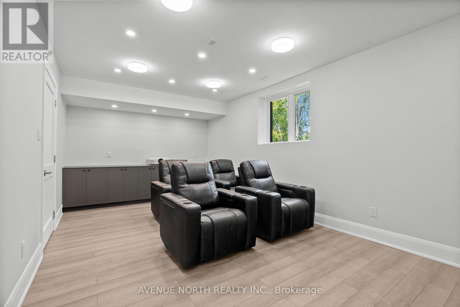 135 Cherryhill Drive