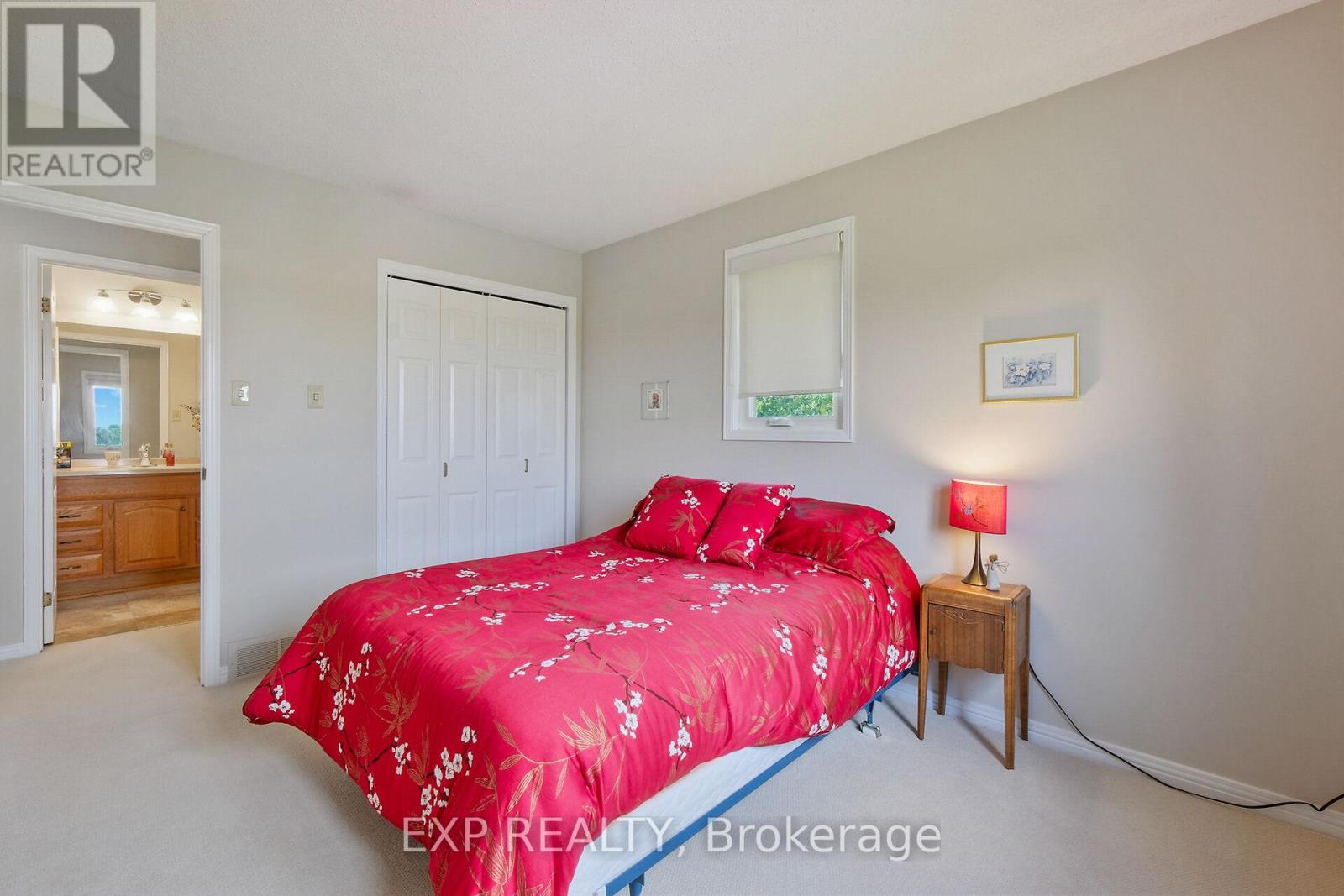 1376 Macdonald Road