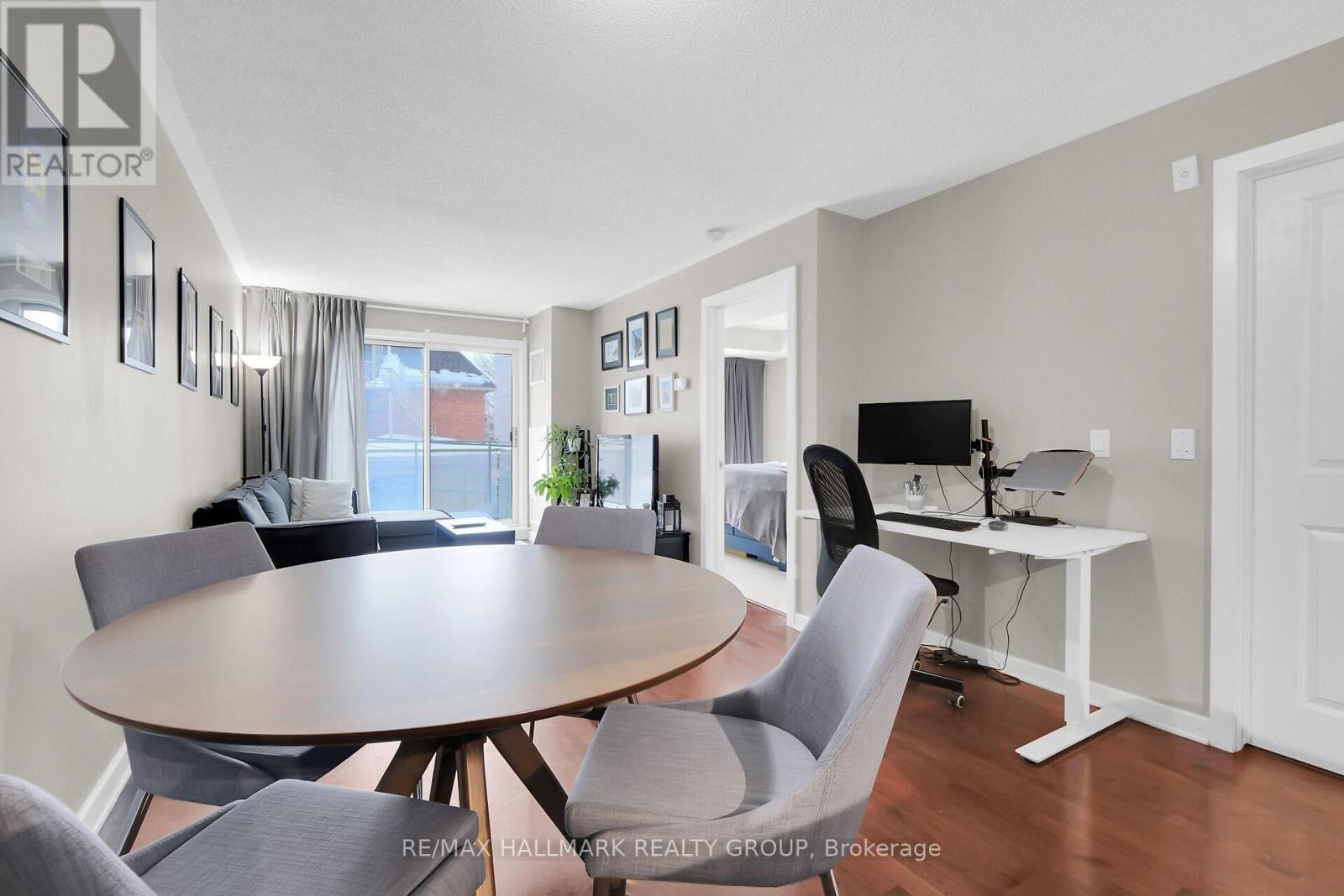 209 - 138 Somerset Street W