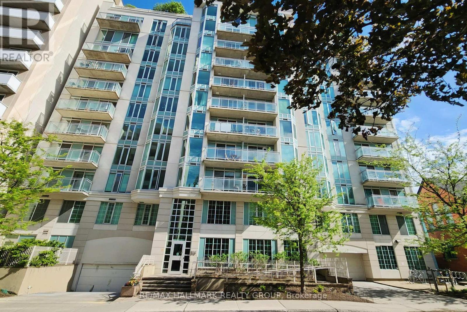 209 - 138 Somerset Street W