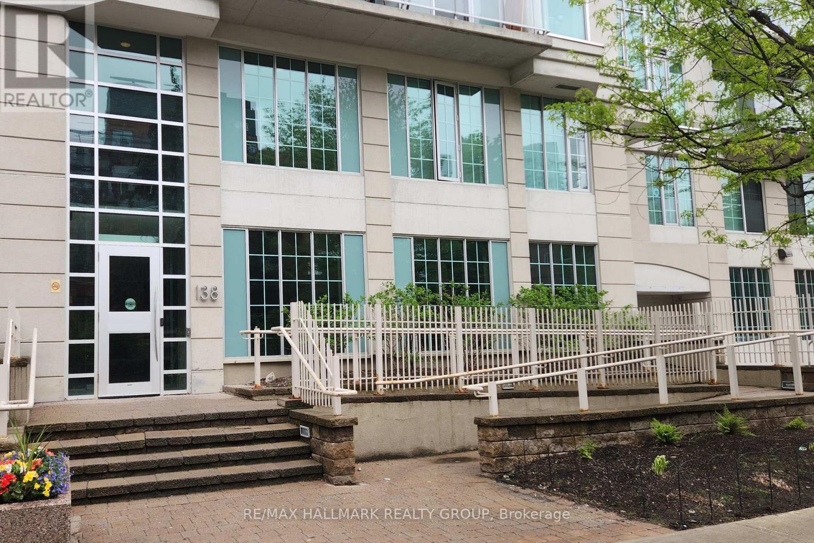 209 - 138 Somerset Street W