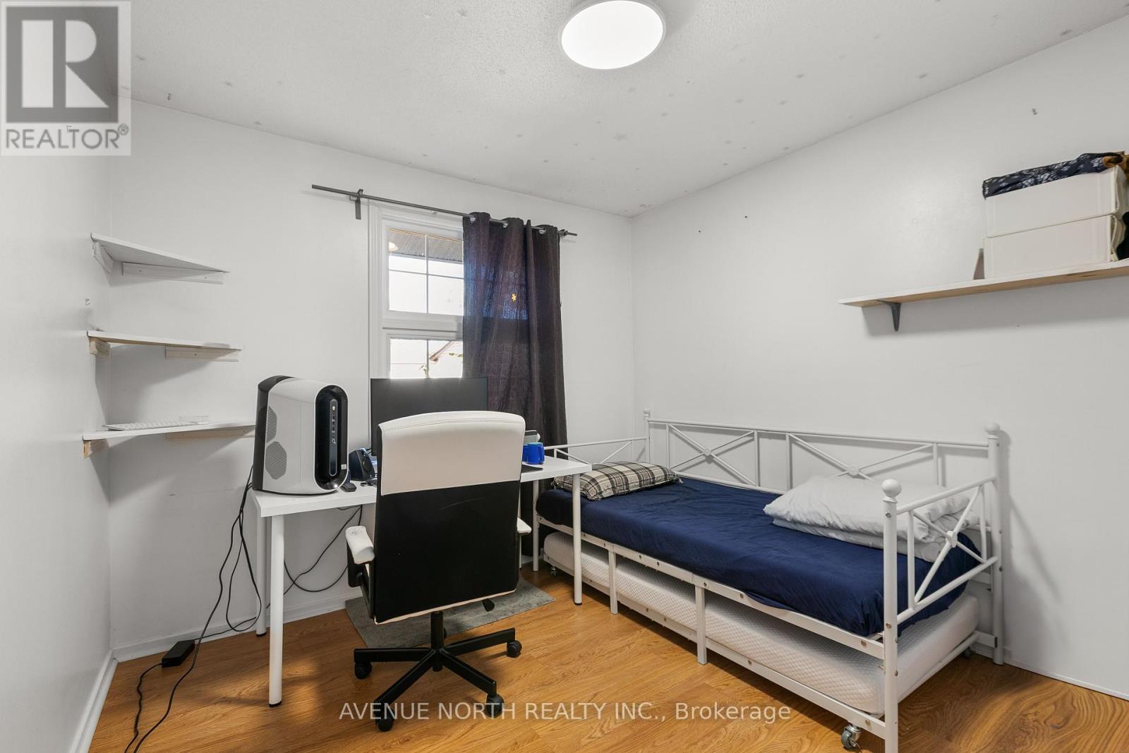 64 - 3260 Southgate Road