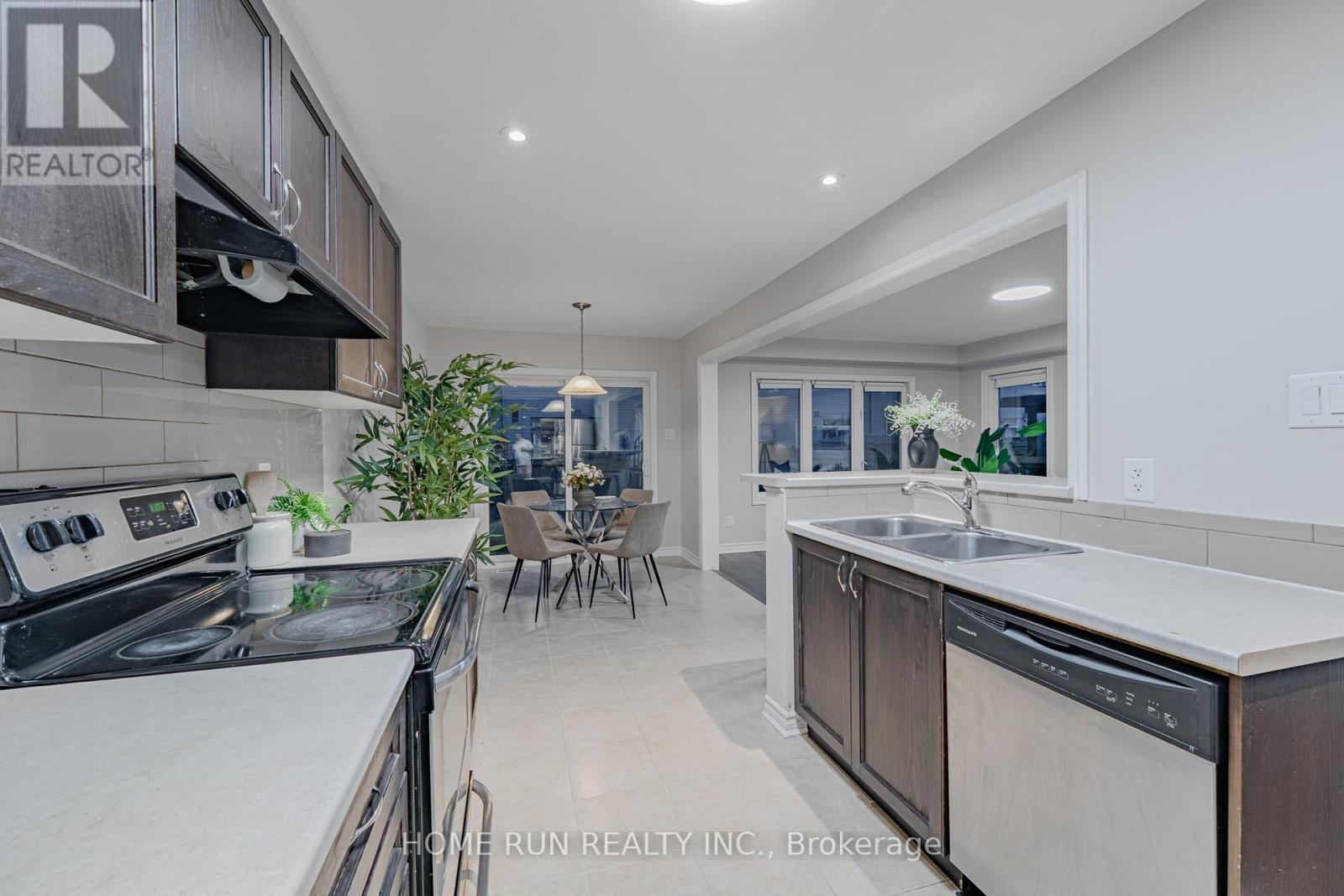 88 Buffalograss Crescent