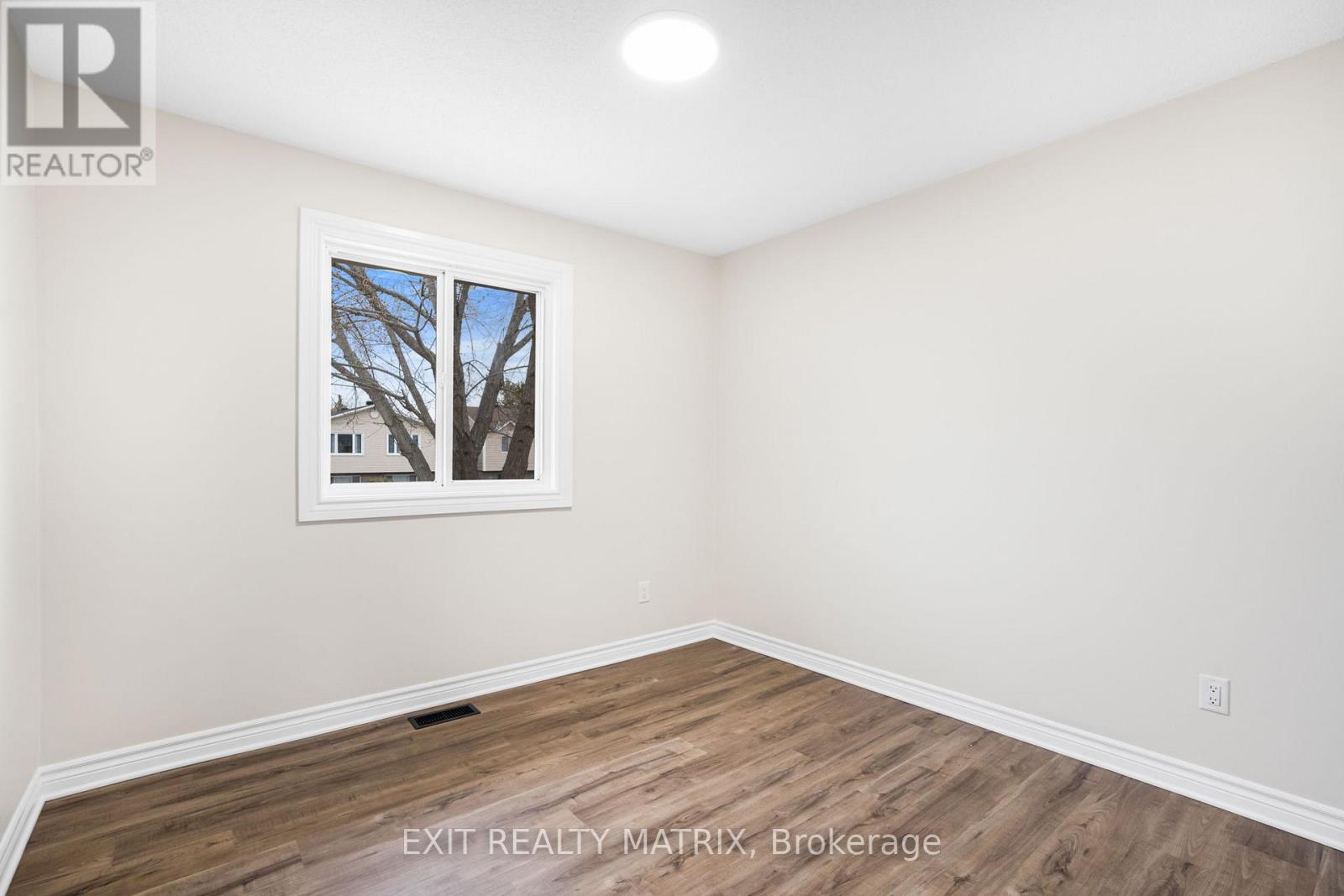 58 Castlebeau Street