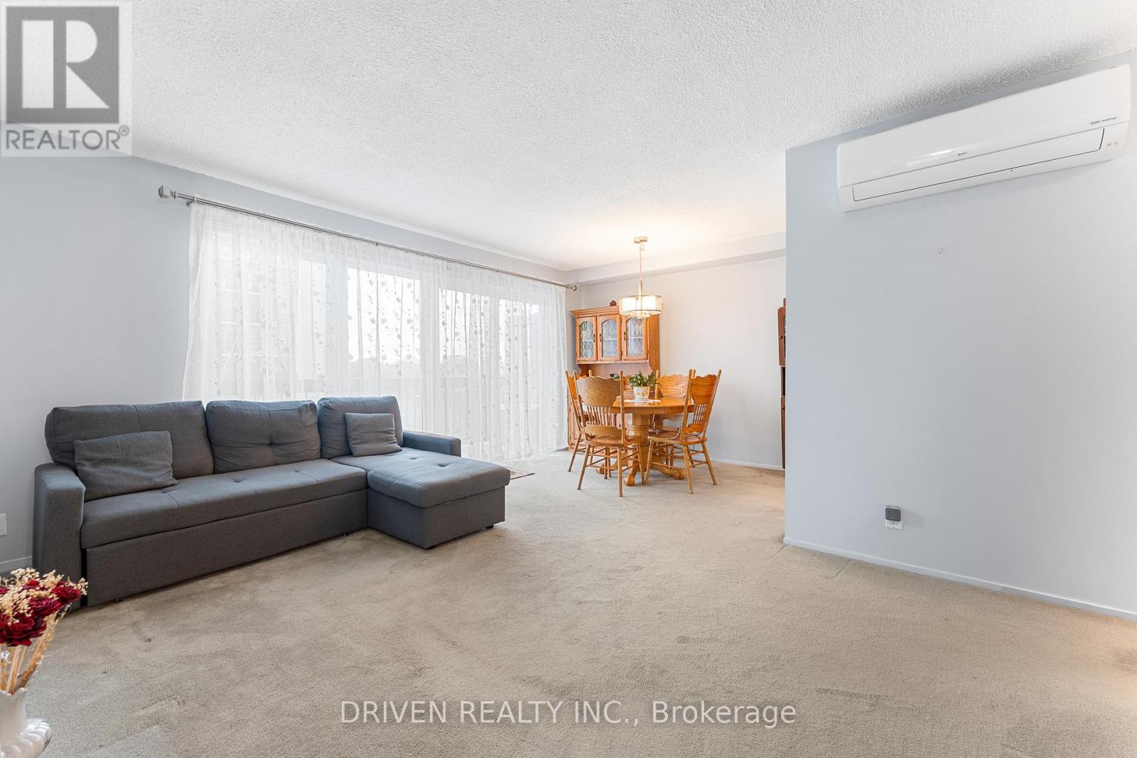 158 A Mcarthur Avenue