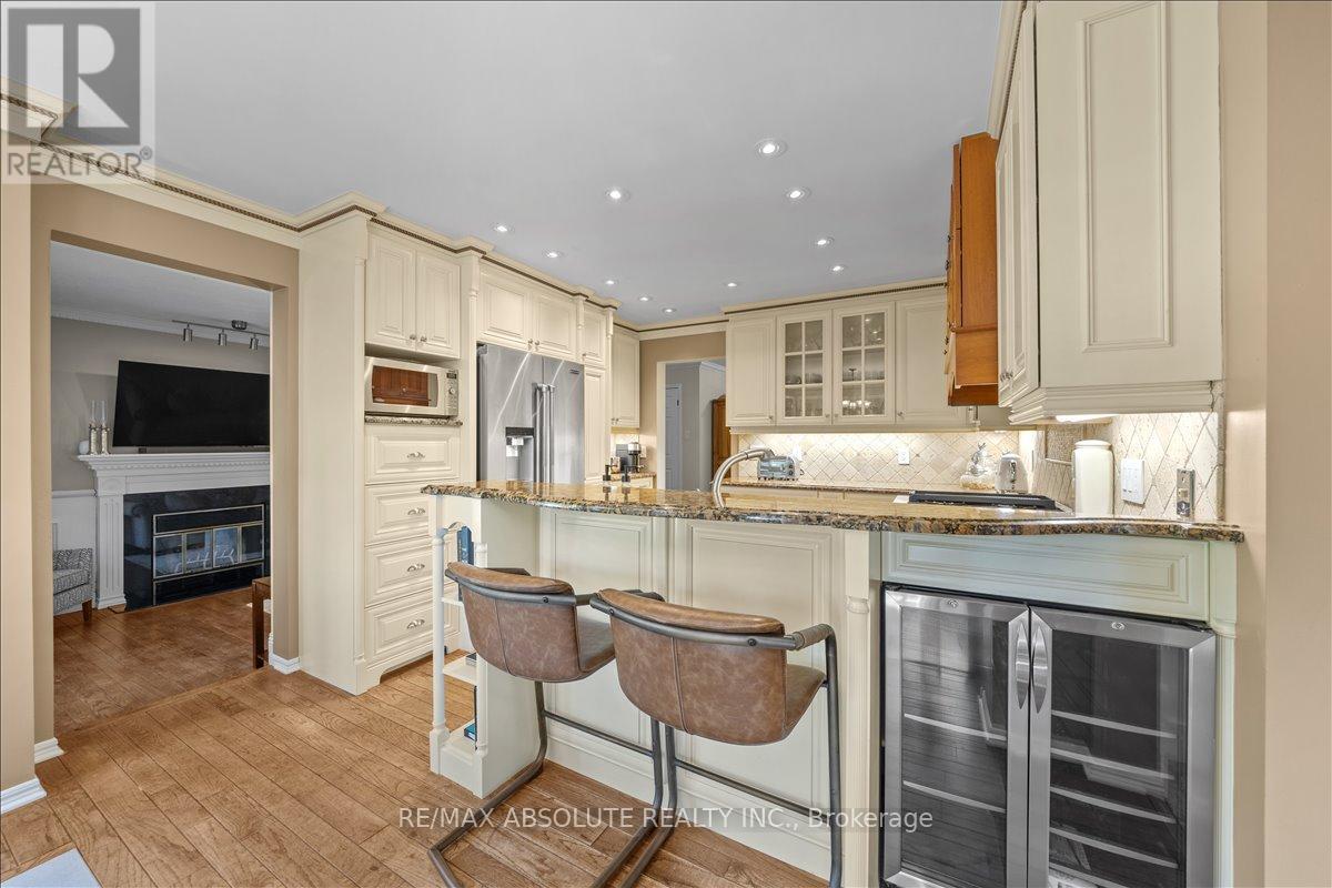 3 Buttonwood Trail