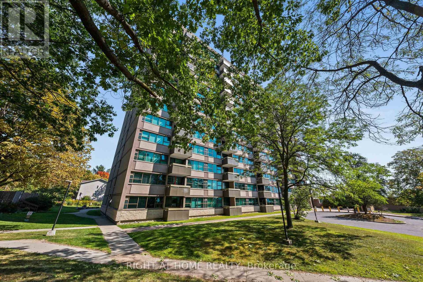 106 - 555 Brittany Drive