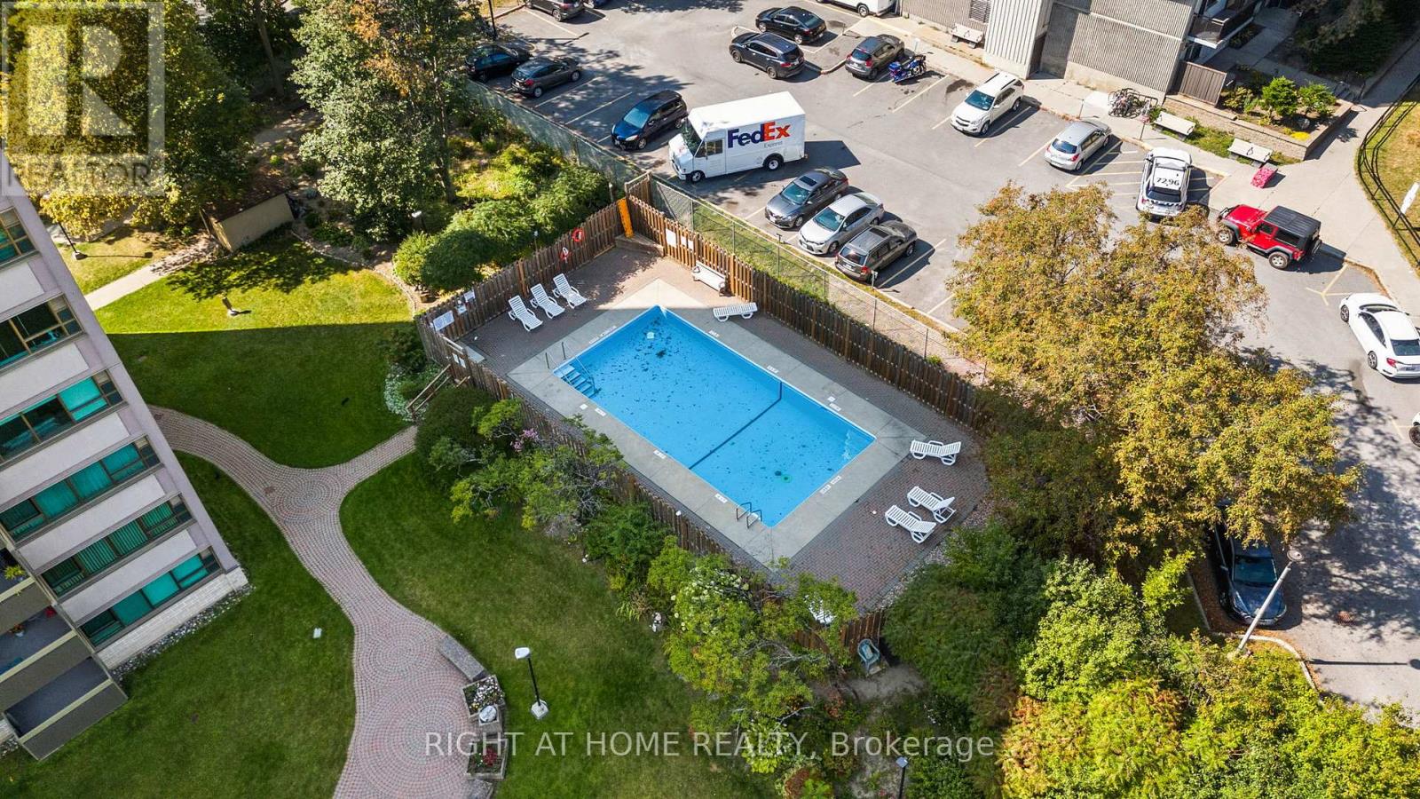 106 - 555 Brittany Drive