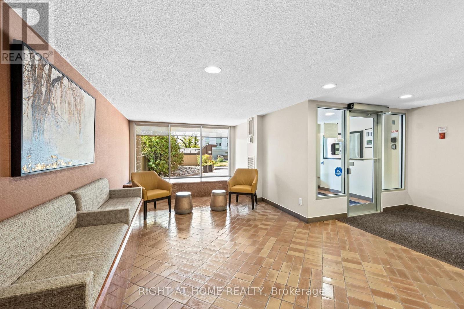 106 - 555 Brittany Drive