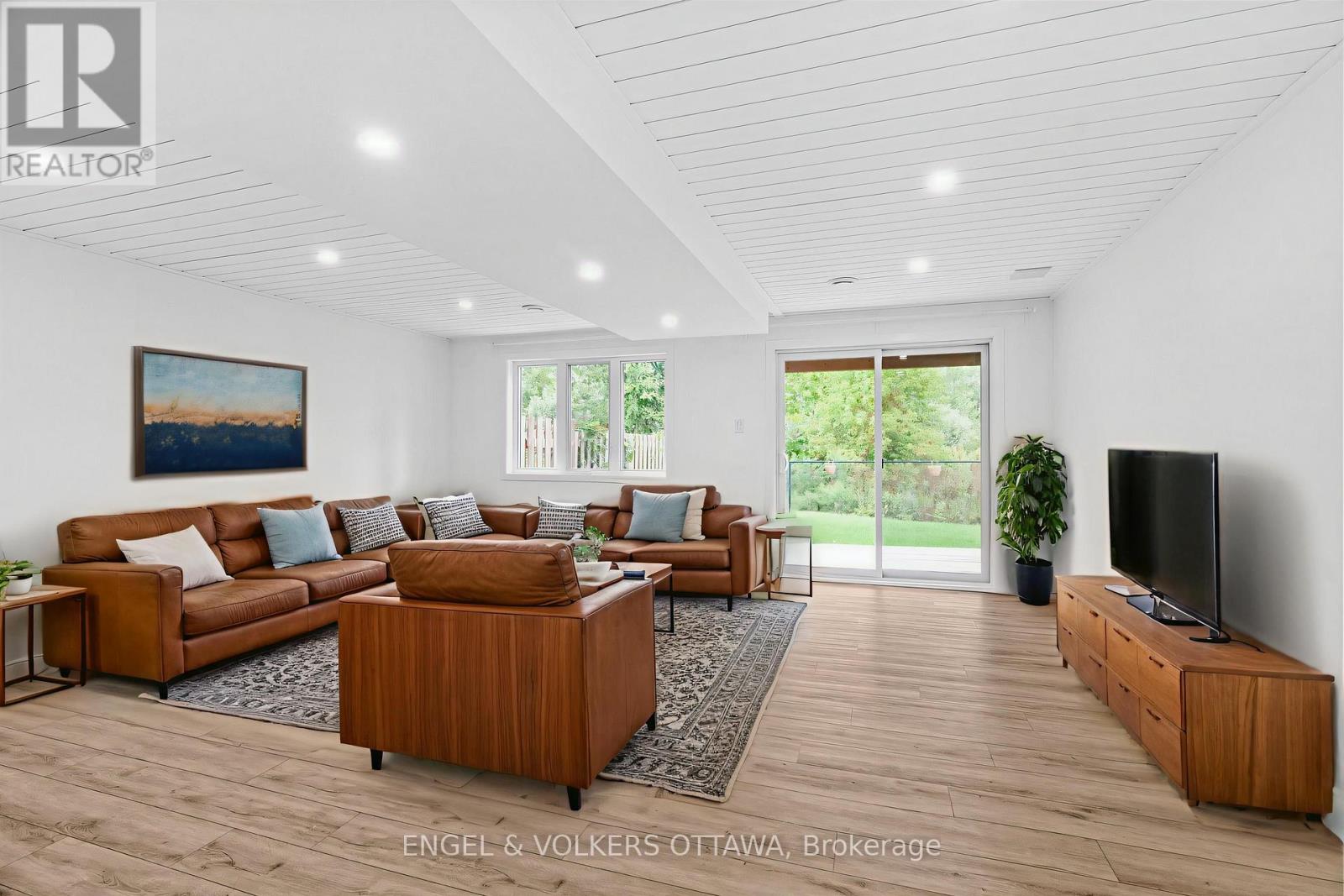 2269 Marble Crescent