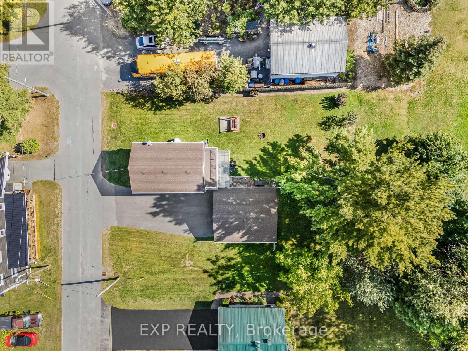26 Alexander Street W