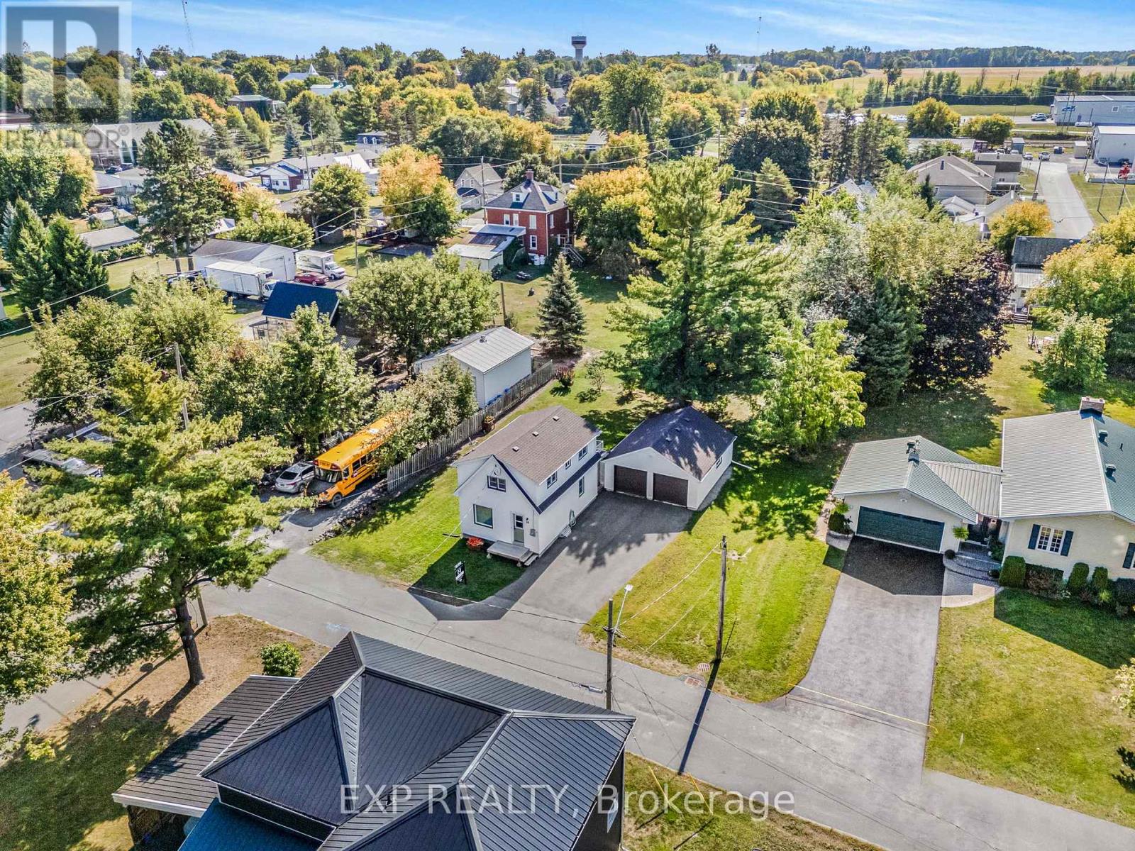 26 Alexander Street W