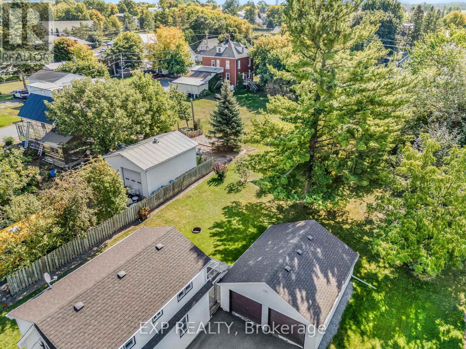 26 Alexander Street W