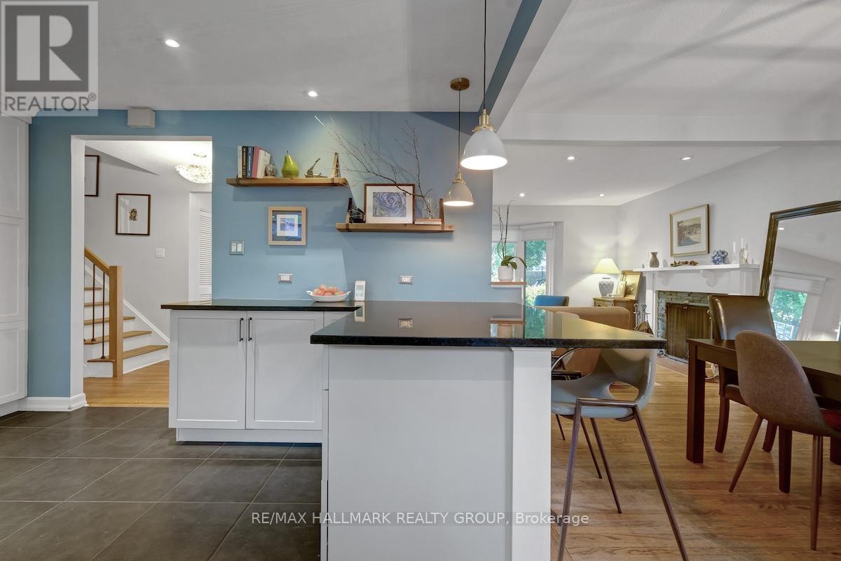 599 Duff Crescent