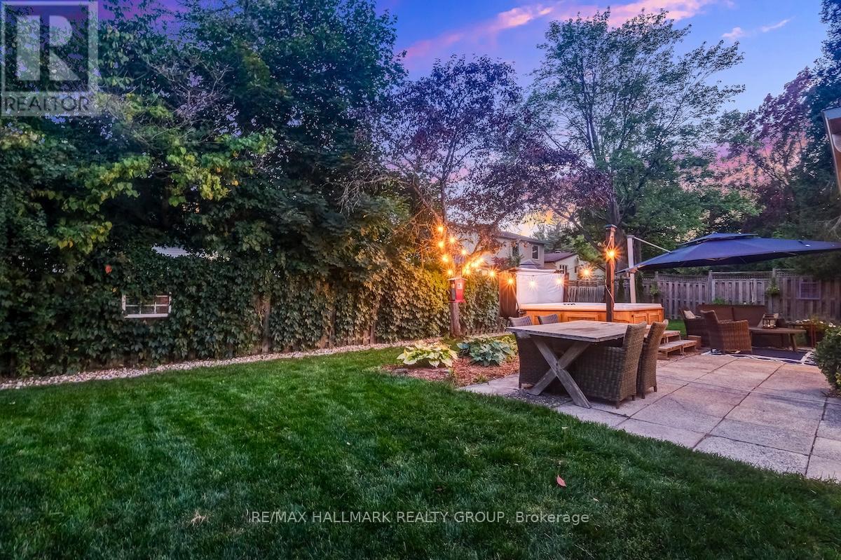 599 Duff Crescent