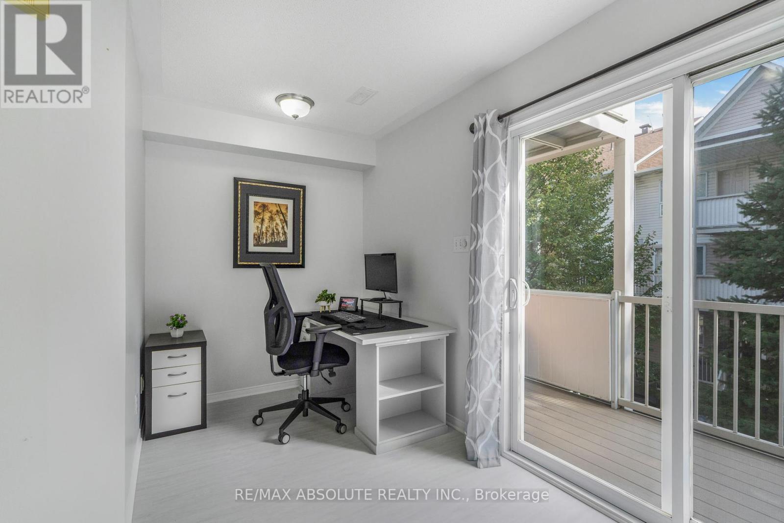 32 Bonfield Private