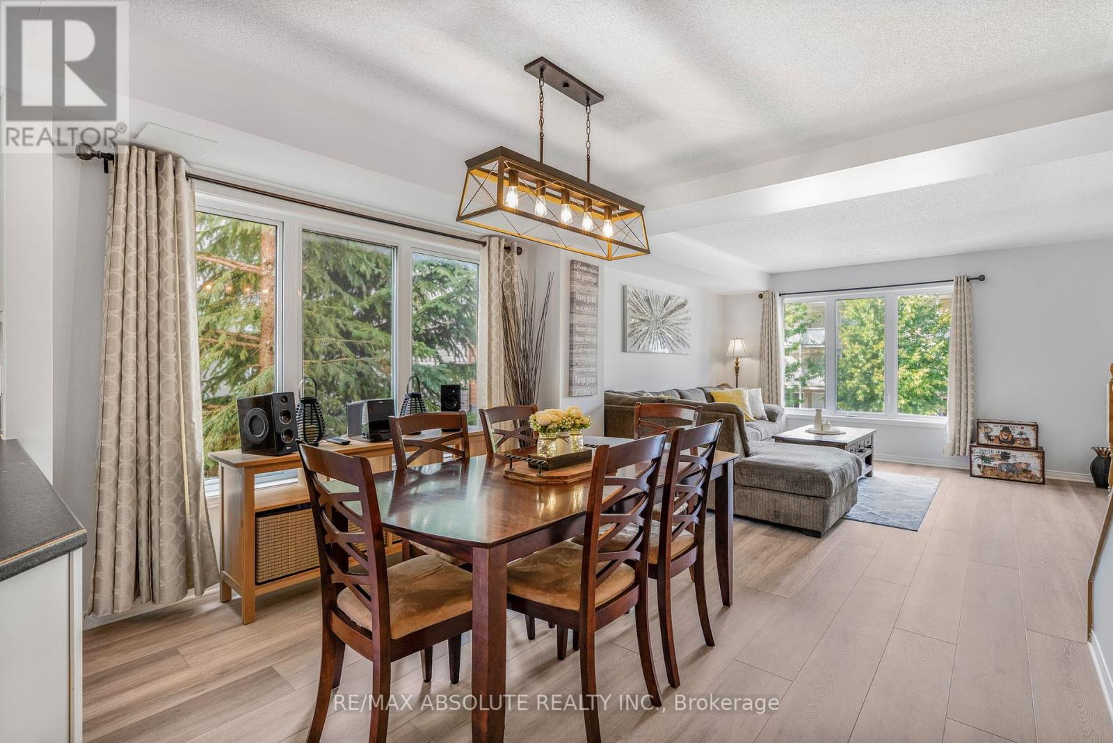 32 Bonfield Private