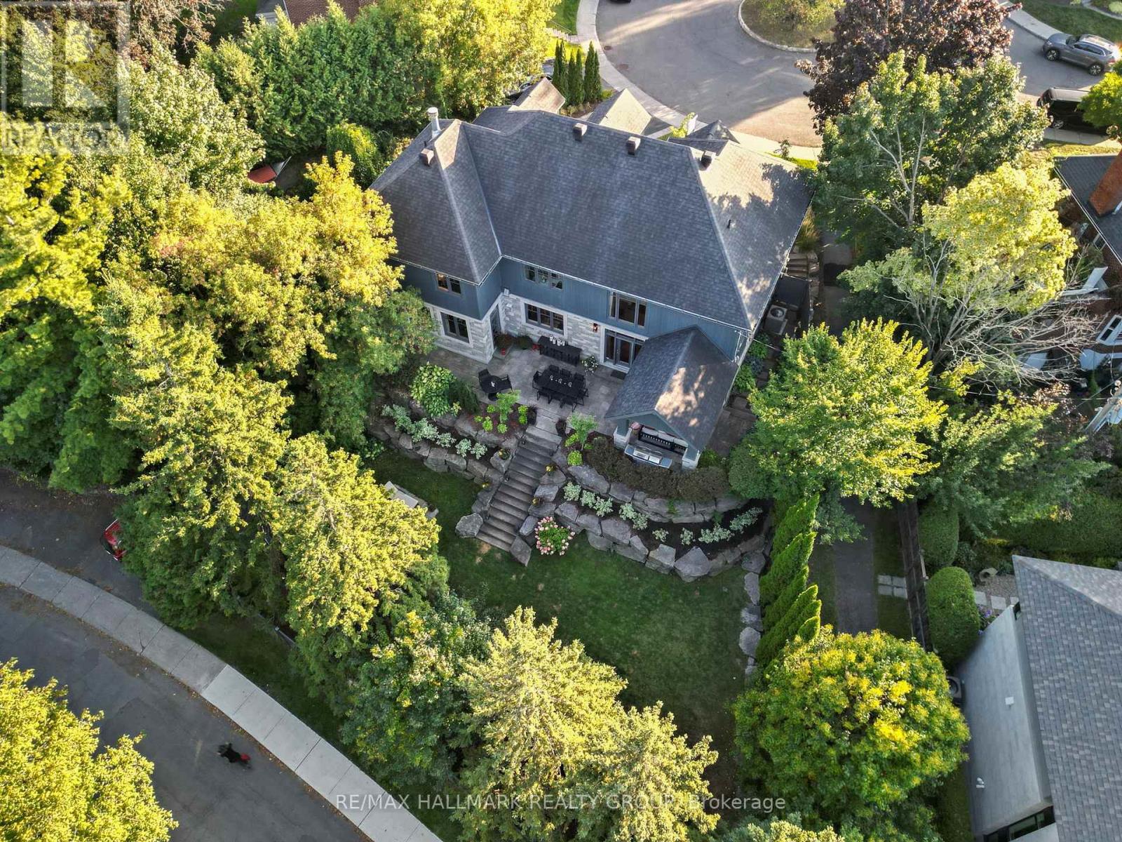 45 Crescent Heights