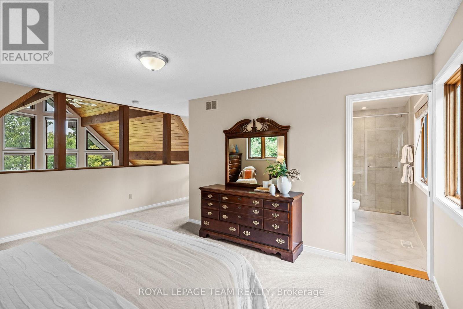 1376 River Road