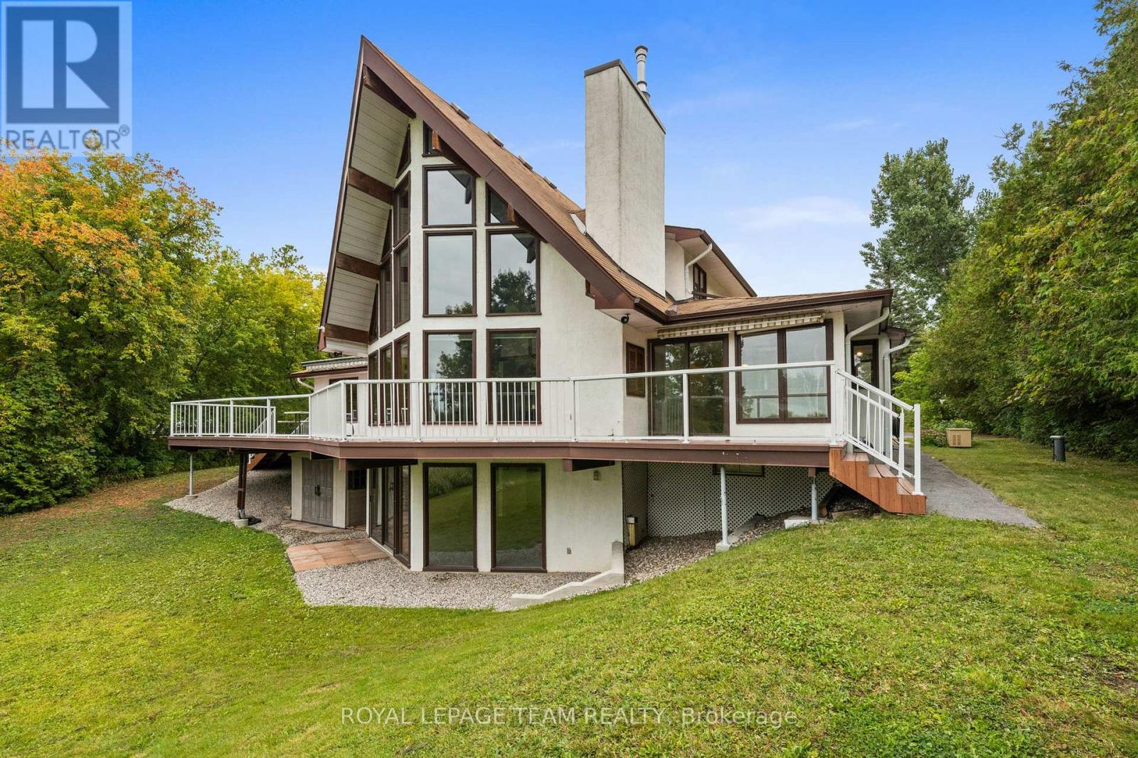 1376 River Road