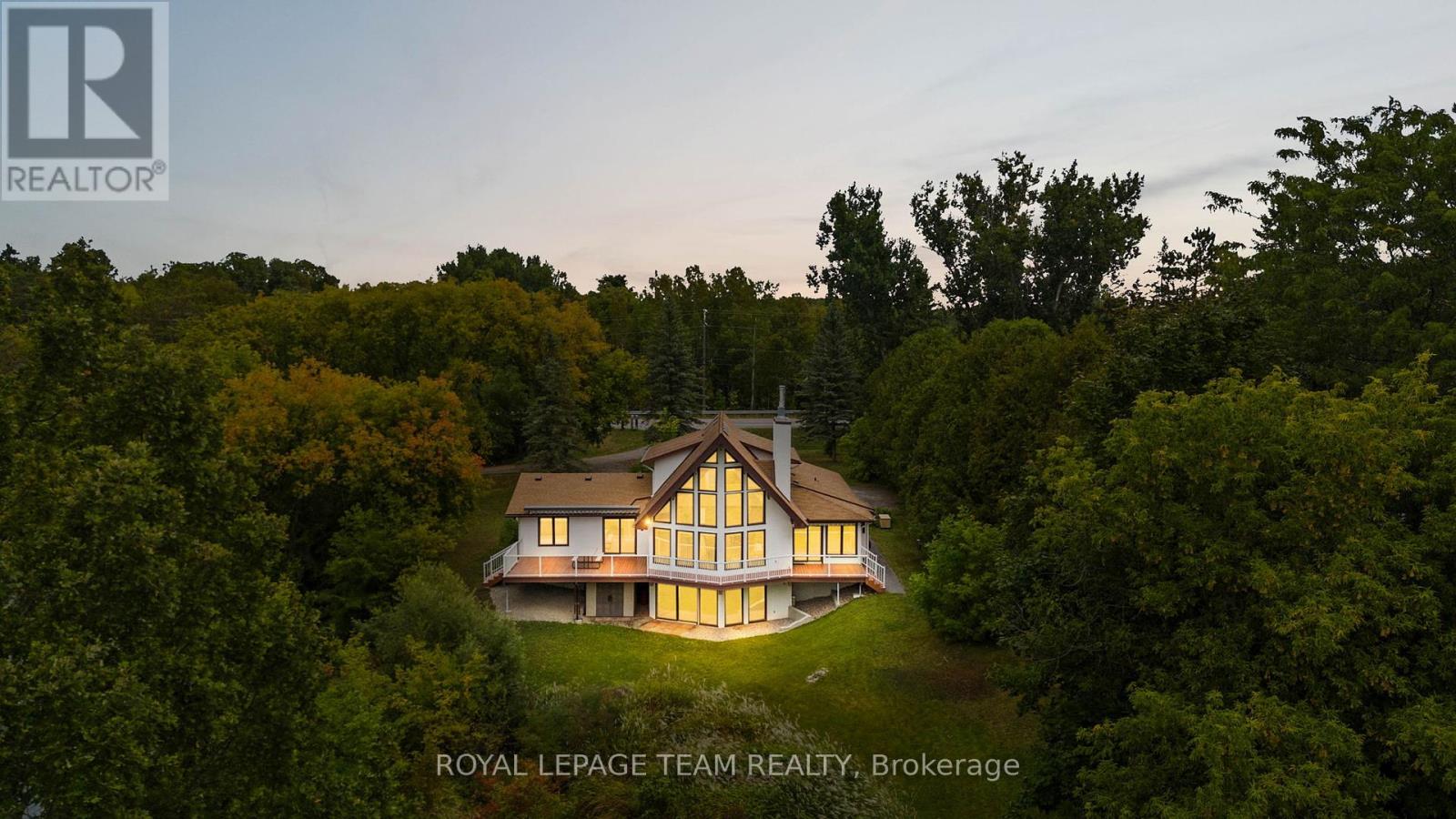 1376 River Road