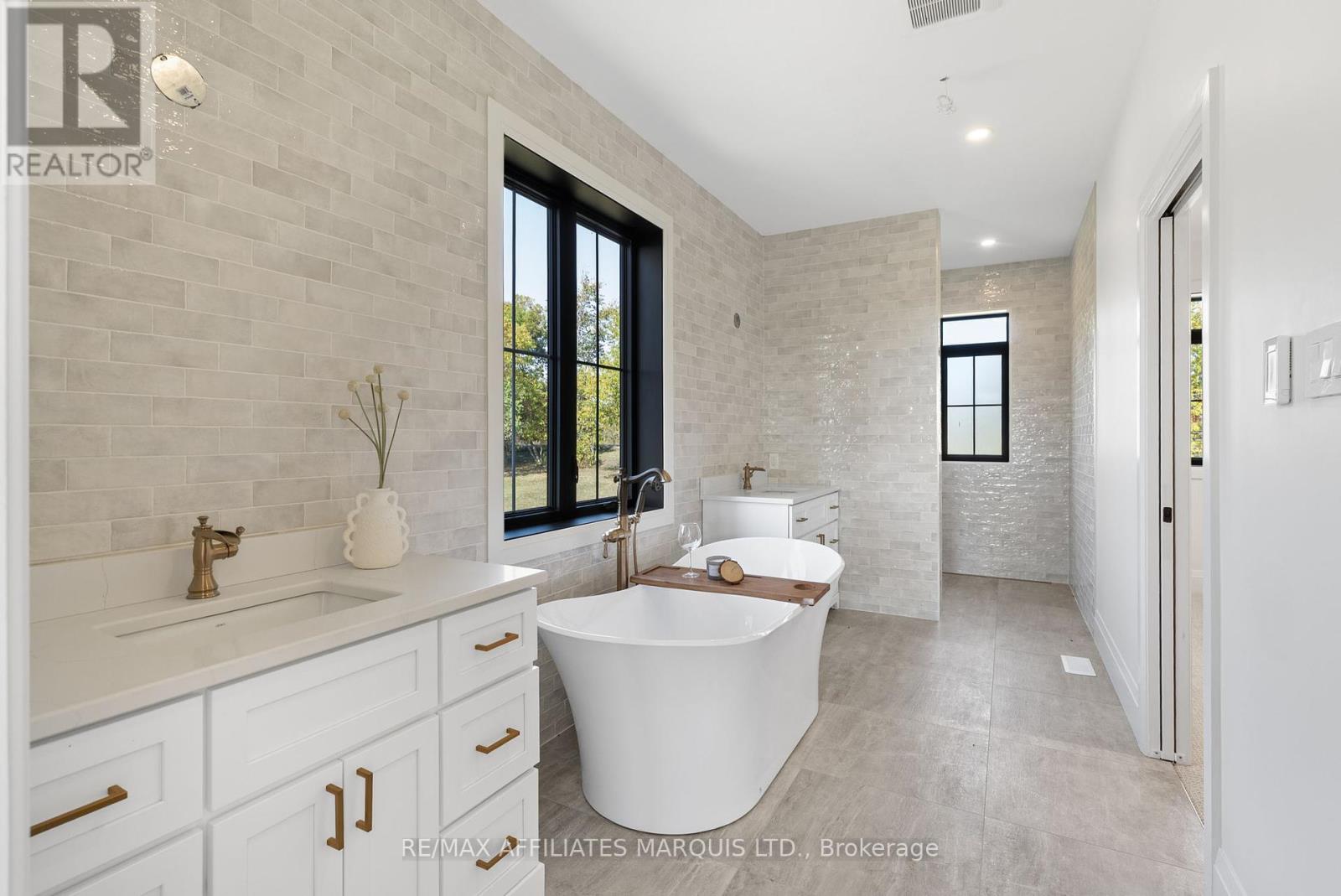3978 Squire Road