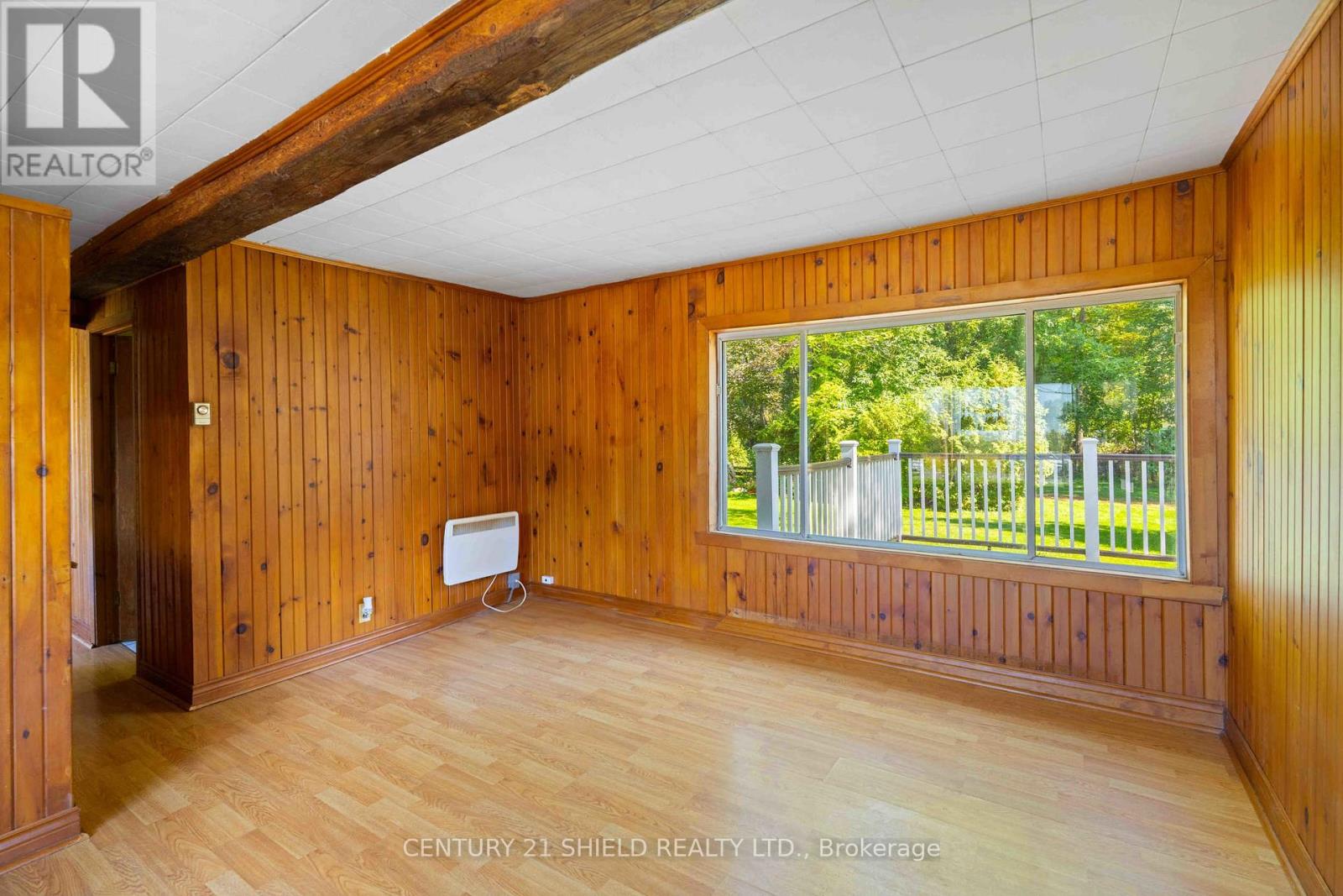 6261 - 911 - 6259 67th Avenue